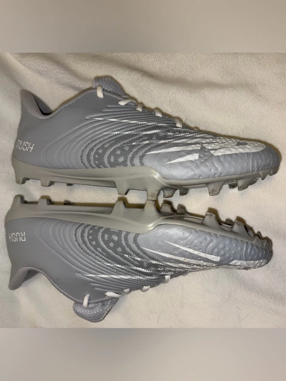 New Balance Men’s Rush Soccer Cleats — Gray & White size 8.5